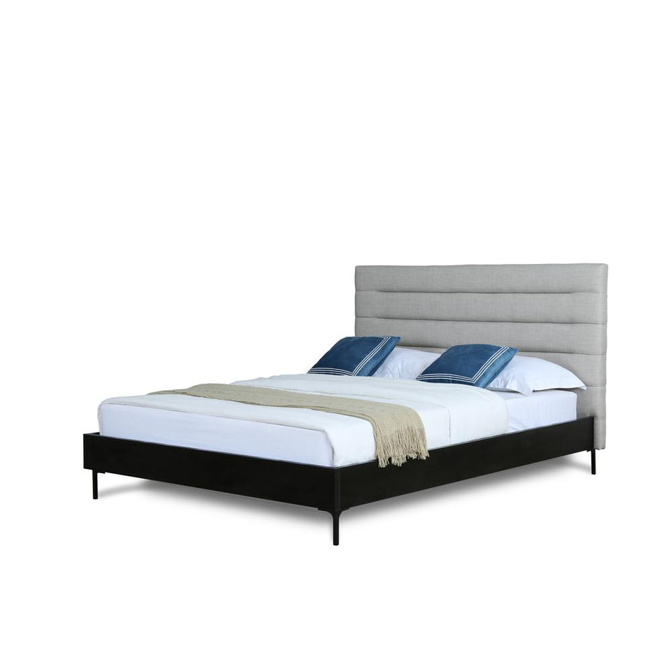 Schwamm Queen Bed in Light Grey