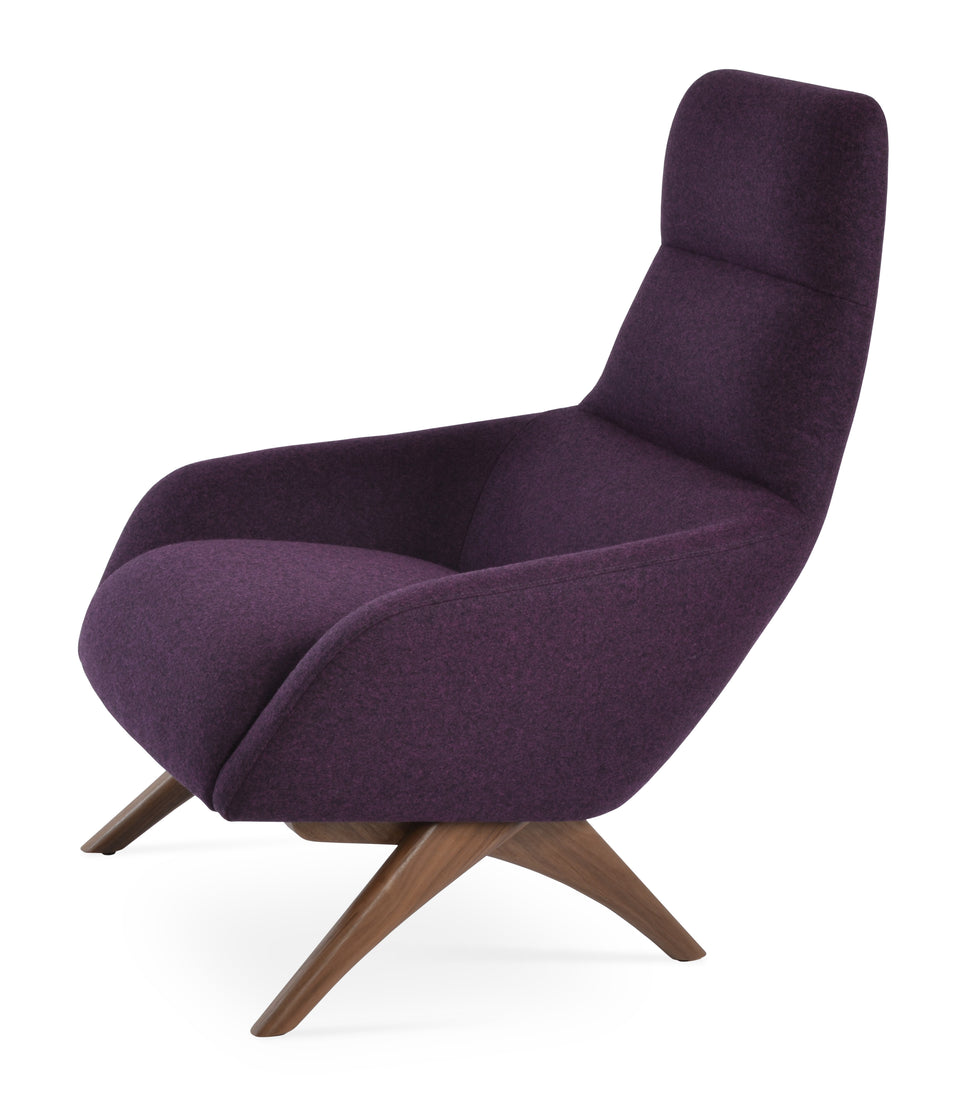 Barcelona Armchair Wood Base.