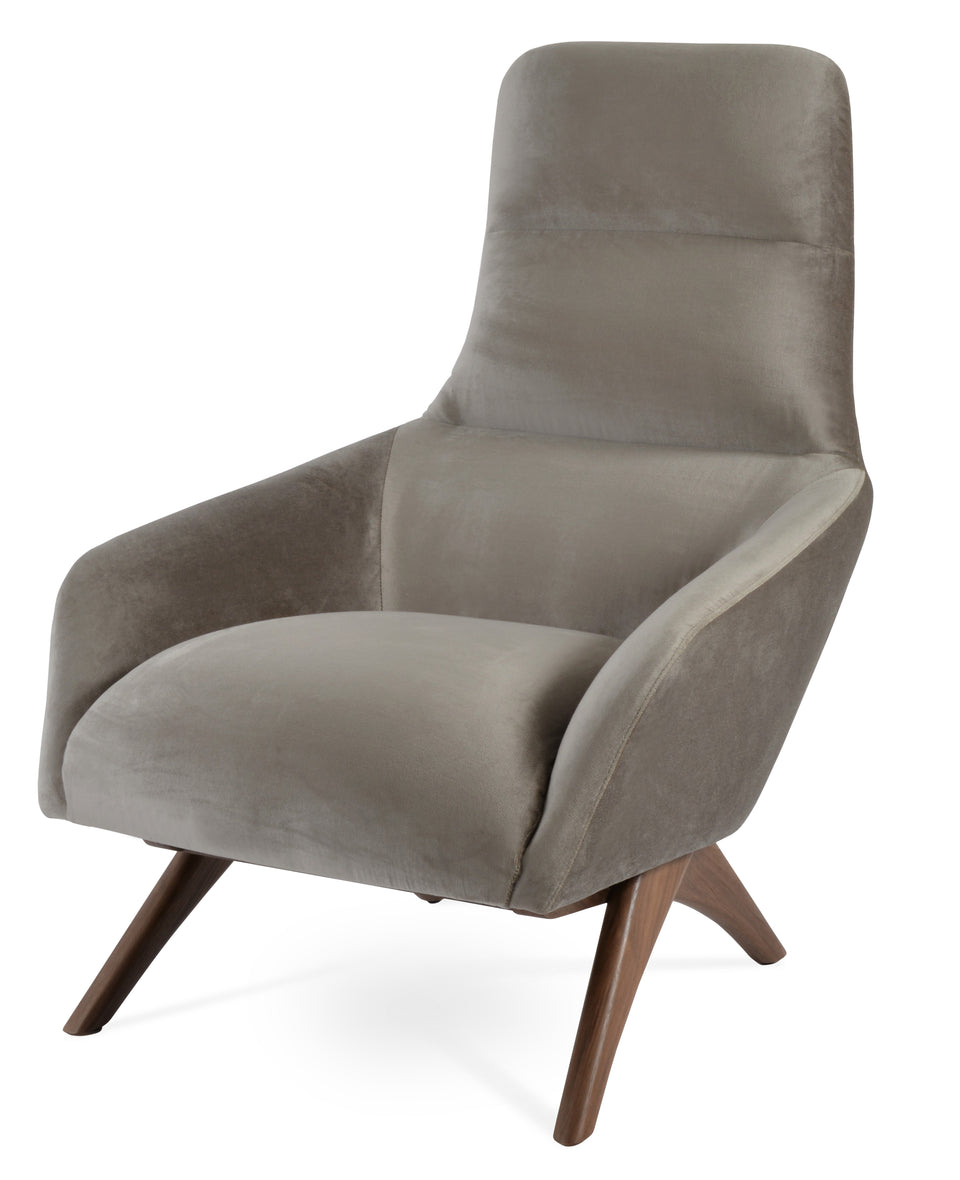 Barcelona Armchair Wood Base.