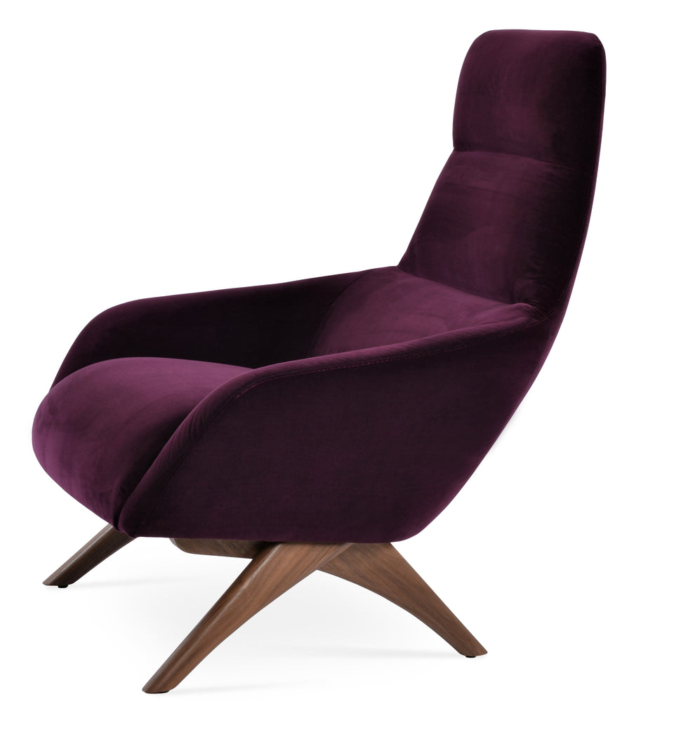 Barcelona Armchair Wood Base.