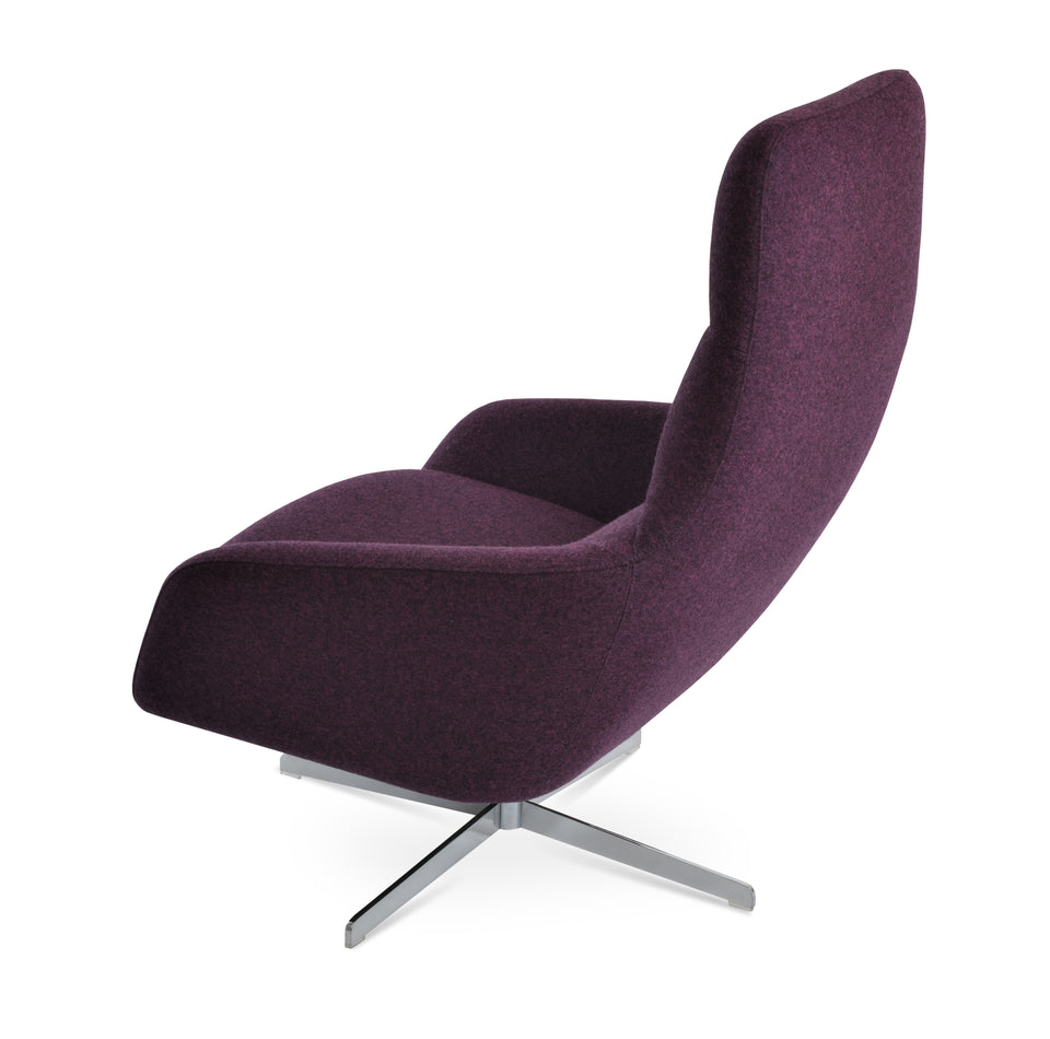 Barcelona Armchair Wood Base.