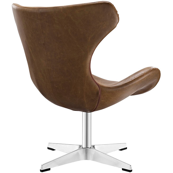 HELM LOUNGE CHAIR IN BROWN.