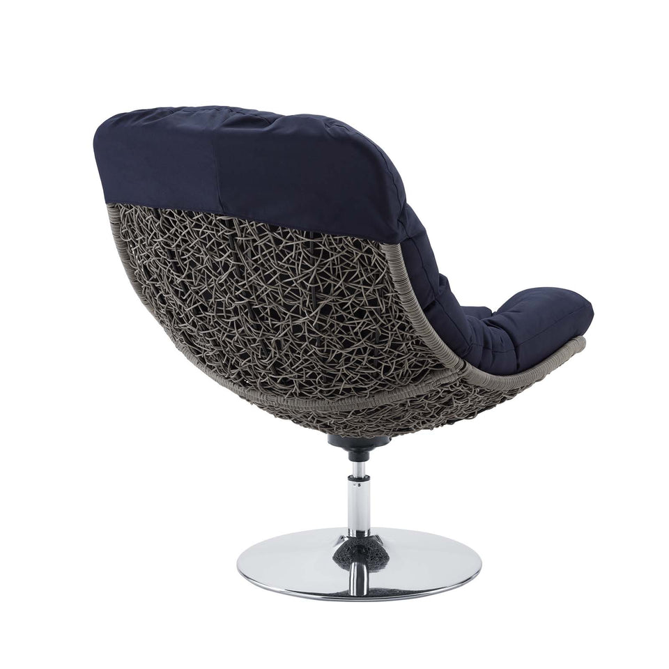 Brighton Wicker Rattan Outdoor Patio Swivel Lounge Chair.