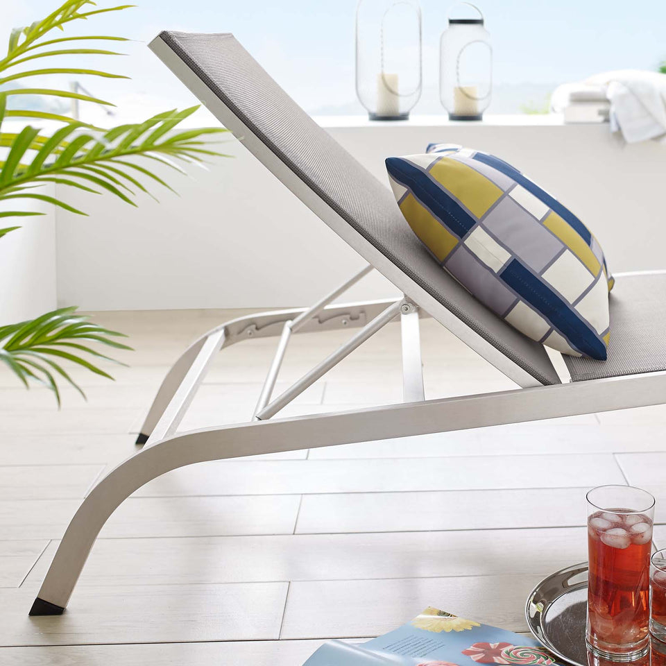 Savannah Outdoor Patio Mesh Chaise Outdoor Patio Lounge Chair.