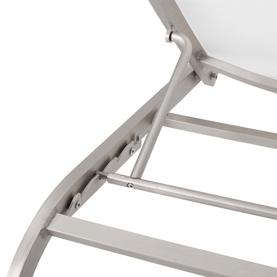 Savannah Outdoor Patio Mesh Chaise Outdoor Patio Lounge Chair.