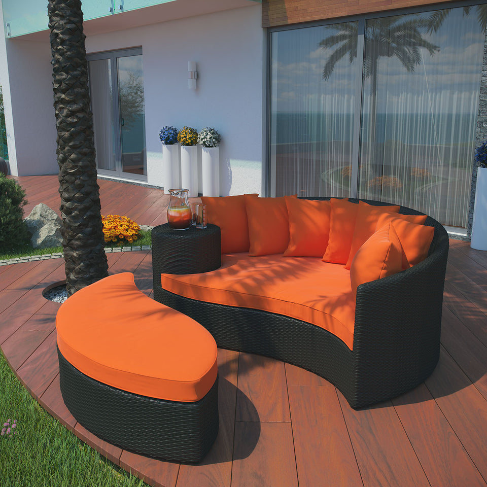 Taiji Outdoor Patio Wicker Daybed.