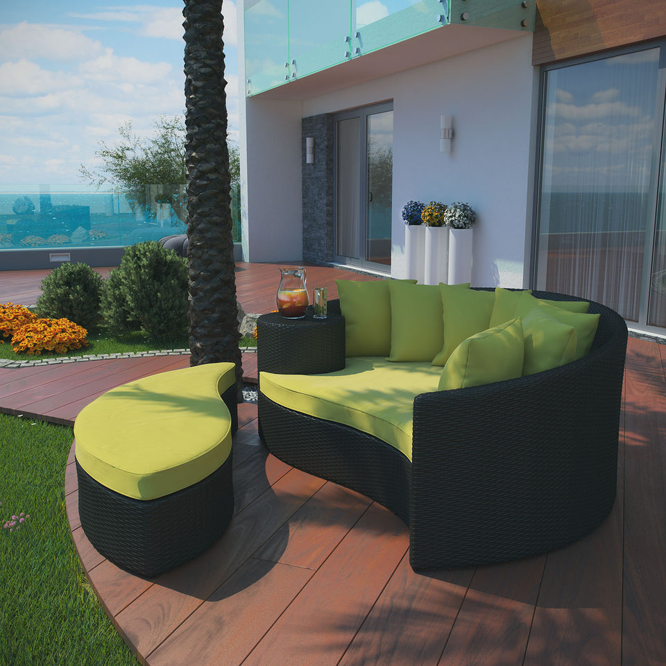 Taiji Outdoor Patio Wicker Daybed.
