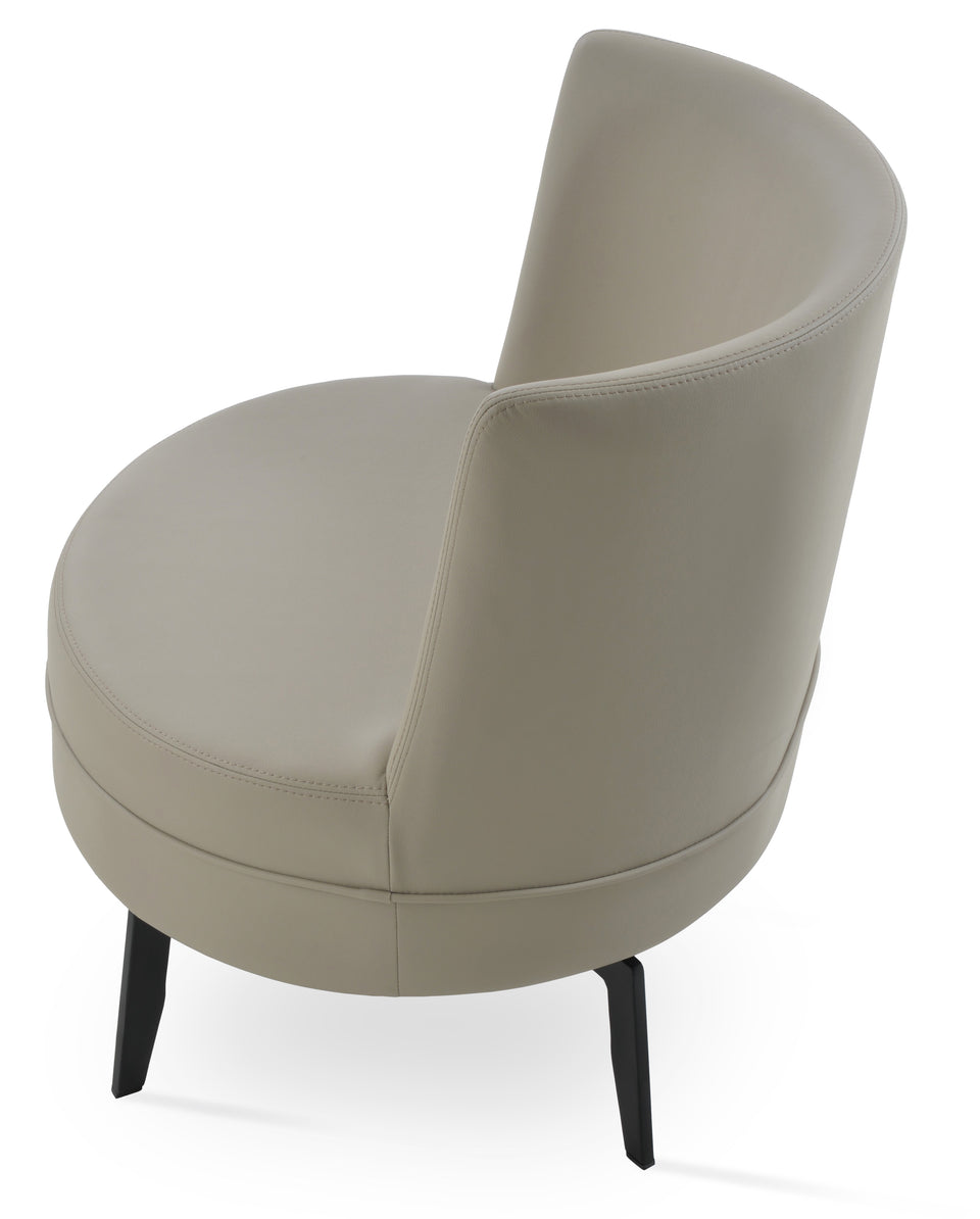 Hilton Lounge Swivel Chair.