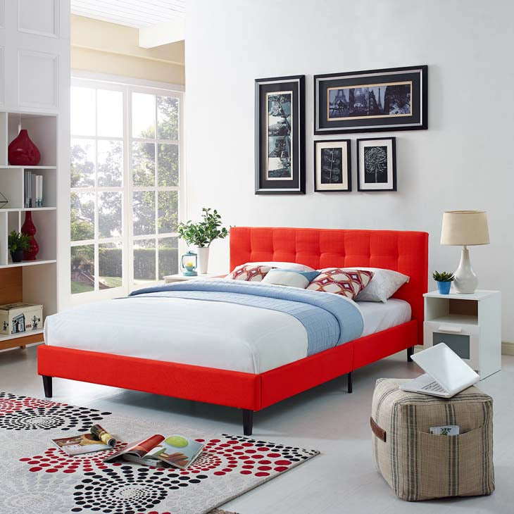 LINNEA FULL FABRIC BED.