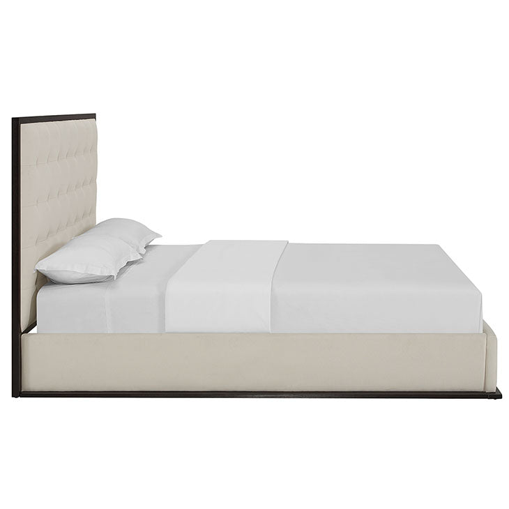 MADELINE QUEEN UPHOLSTERED FABRIC BED.