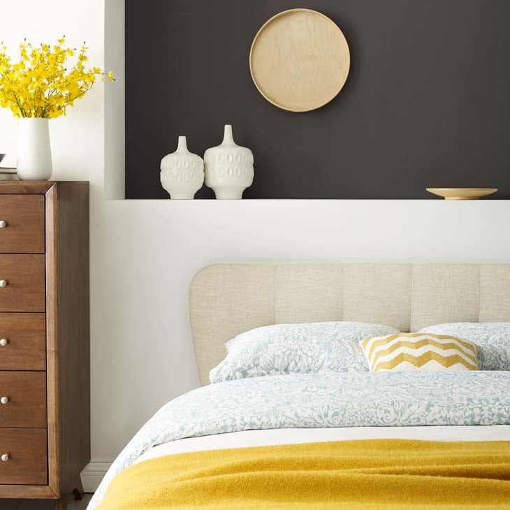 Gianna Queen Upholstered Platform Bed.