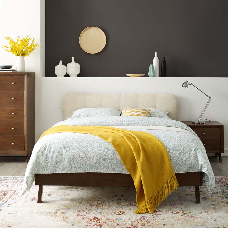 Gianna Queen Upholstered Platform Bed.