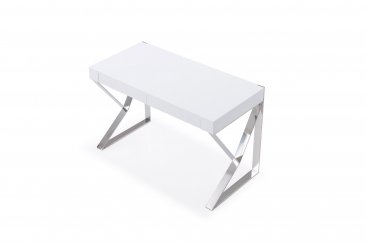 Noho Desk in White.