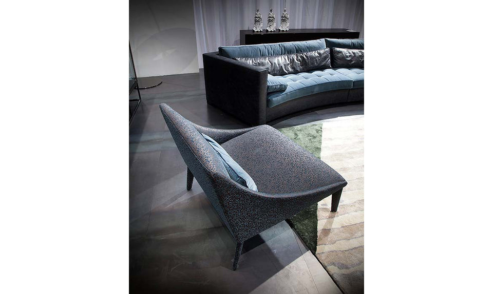 Petalo Chair.