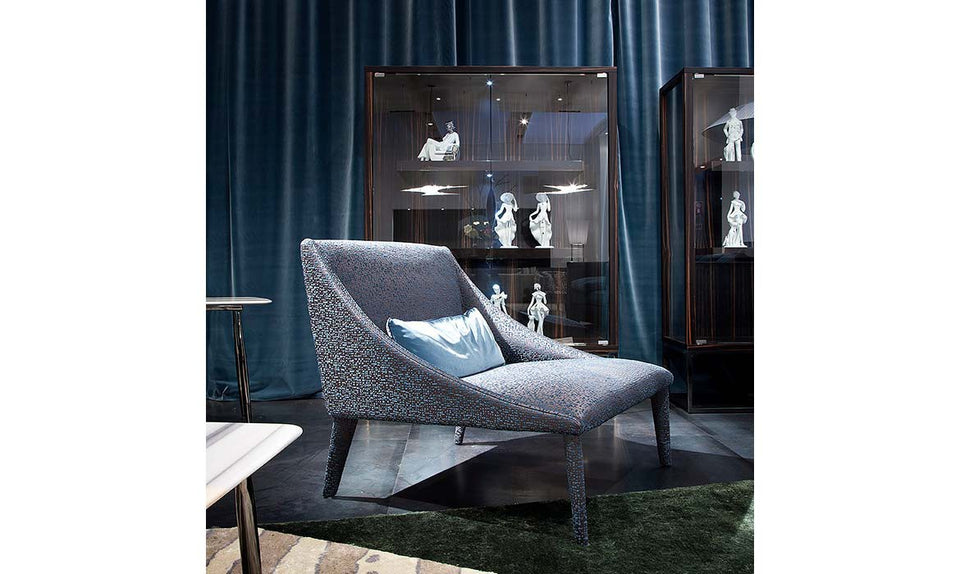 Petalo Chair.