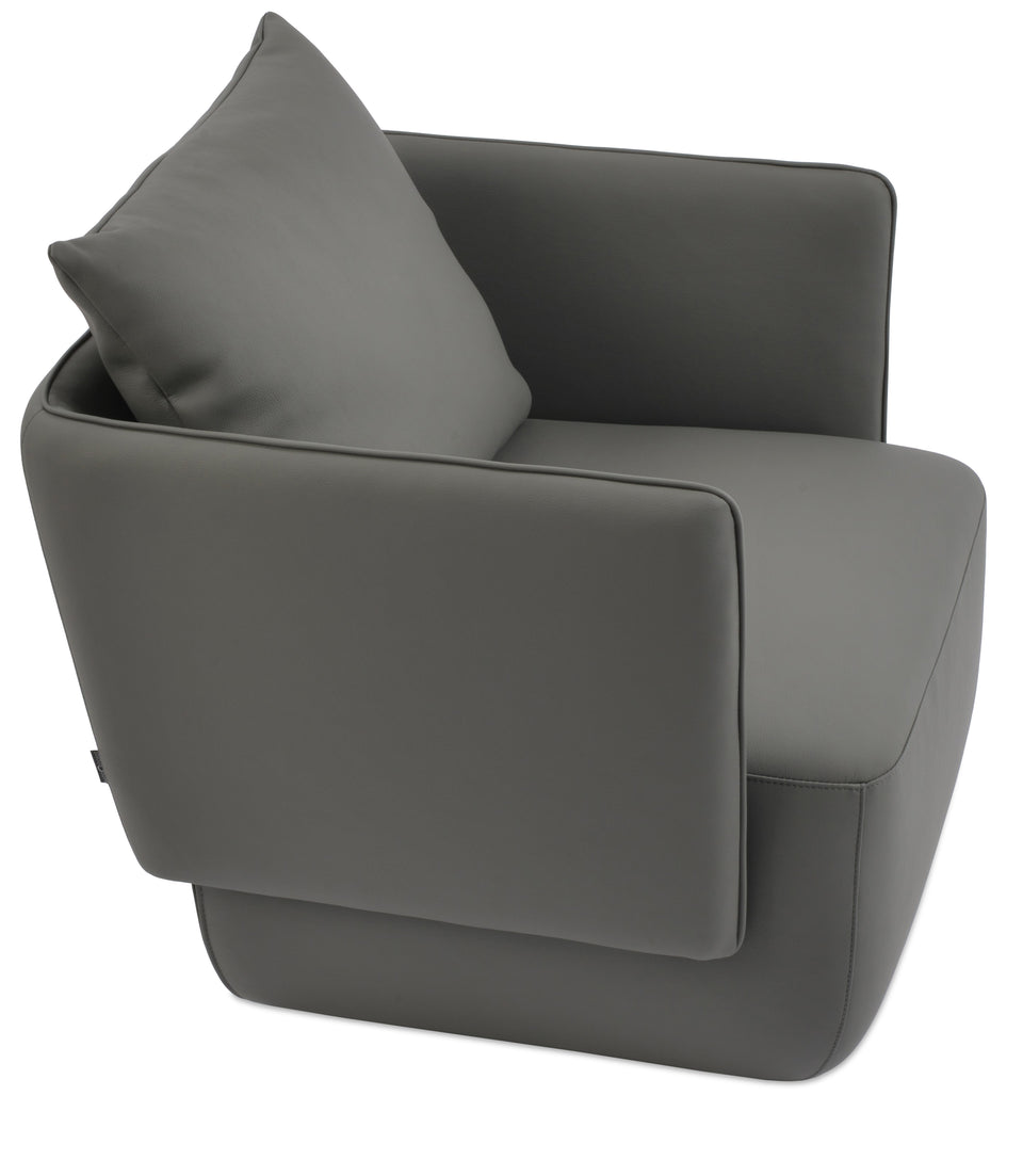 Toronto Lounge Chair.