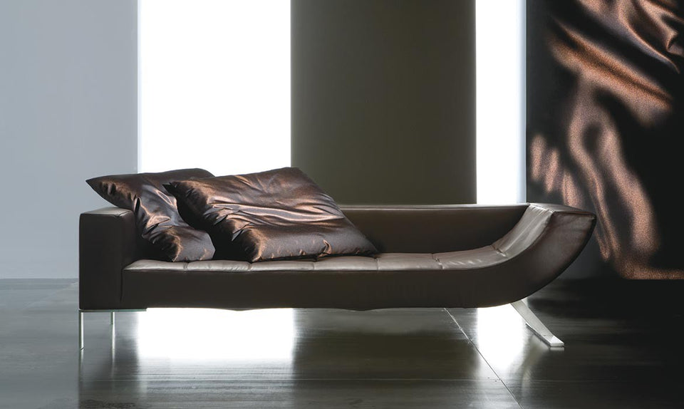 Viceversa Chaise Lounge.