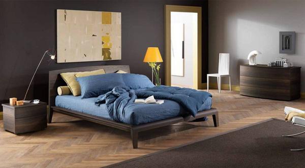Cloe Bed.