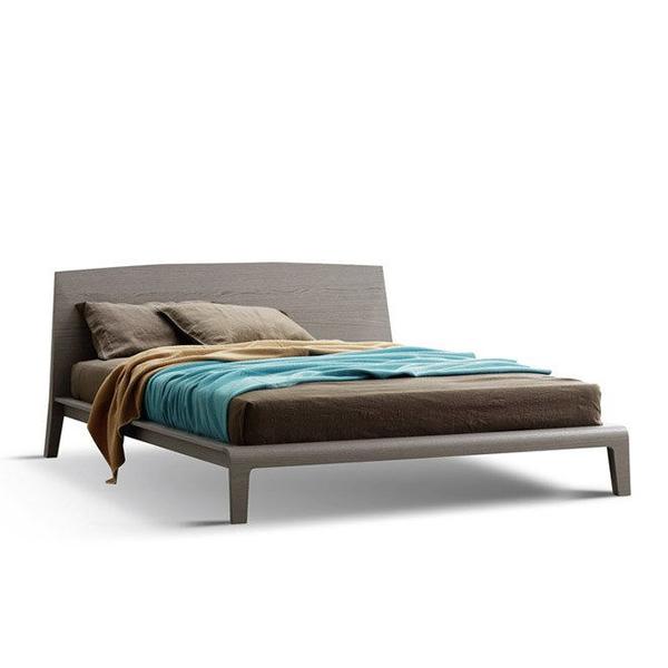 Cloe Bed.
