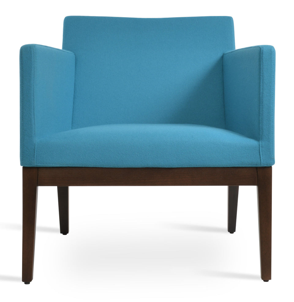 Harput Wood  Small Lounge.