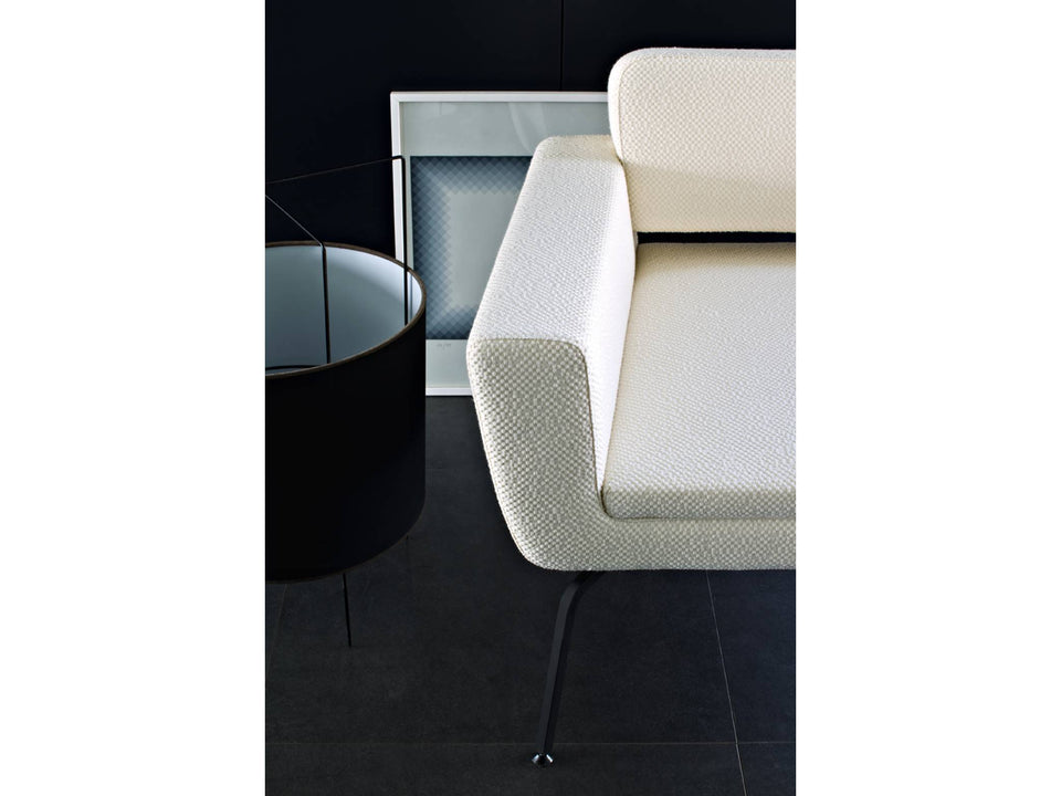 Serie 50 Small Armchair.