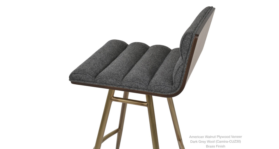 bar stool - detail view