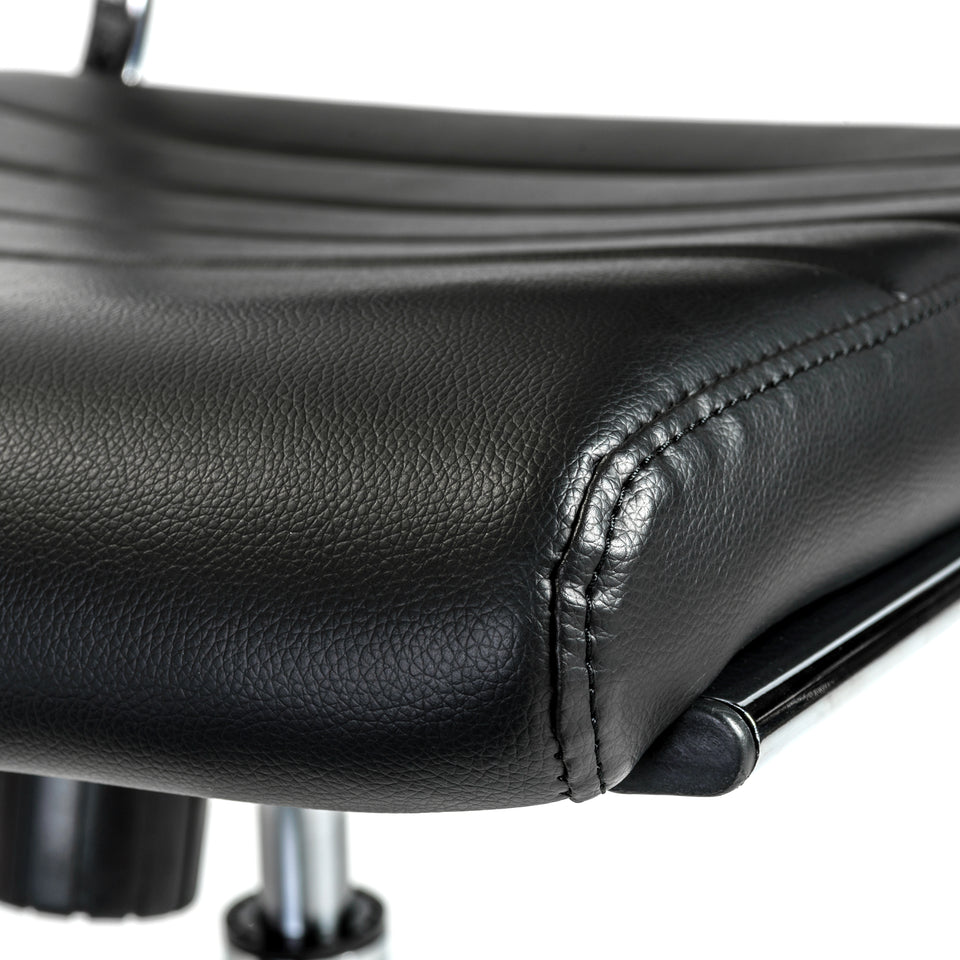 Axel Low Back Office Chair w/o Armrests