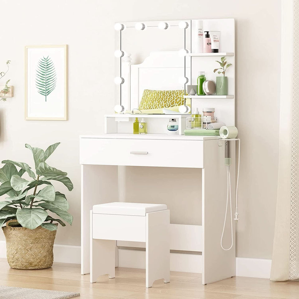 White Vanity Set With Lighted Mirror And Built In Power