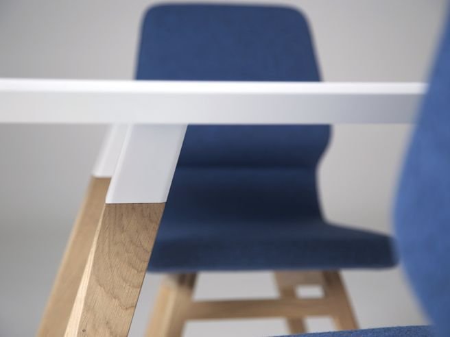 Oblique Table