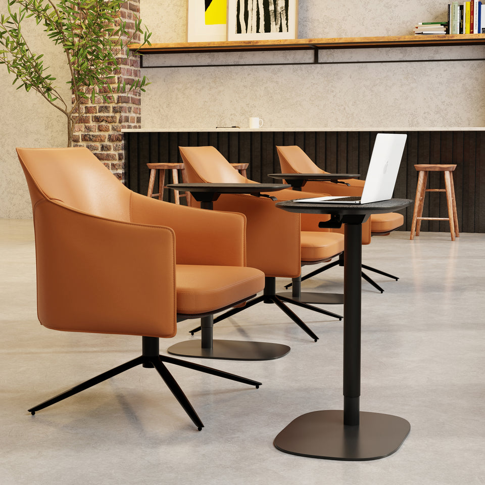 Signa Swivel Lounge Chair