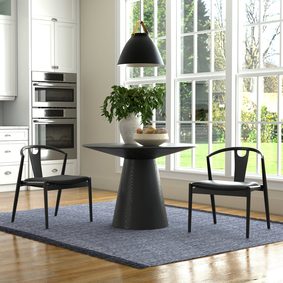 Wesley 43" Round Table