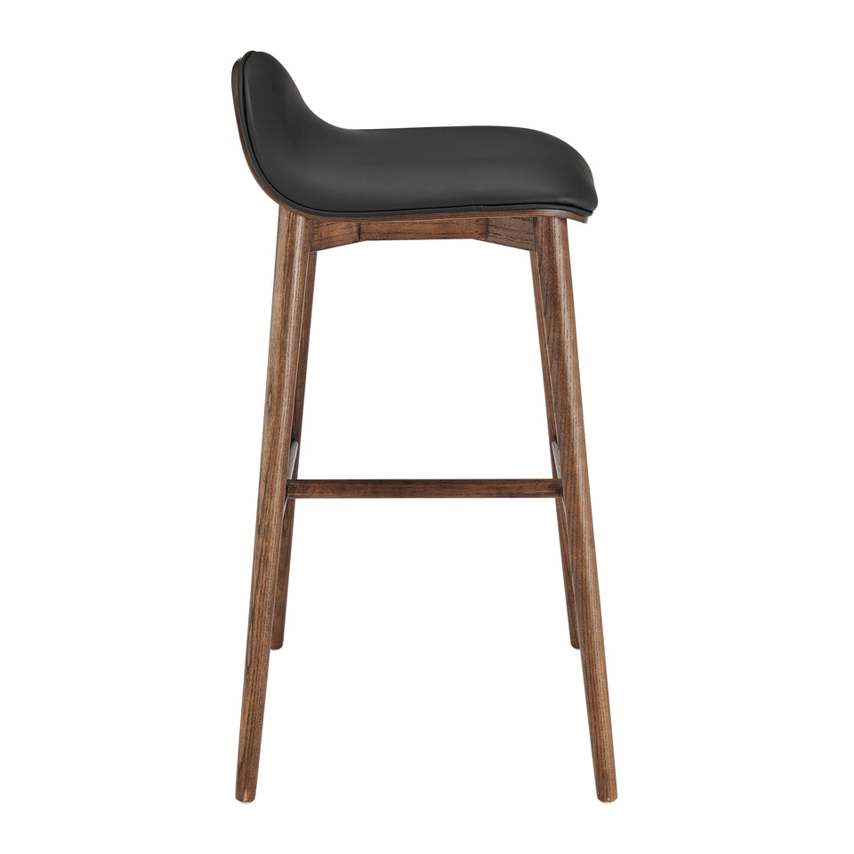 bar stool - detail view