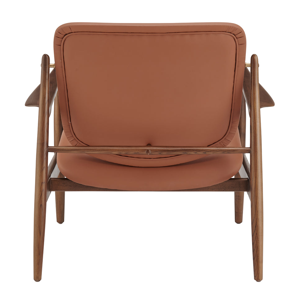 lounge chair - lifestyle setting