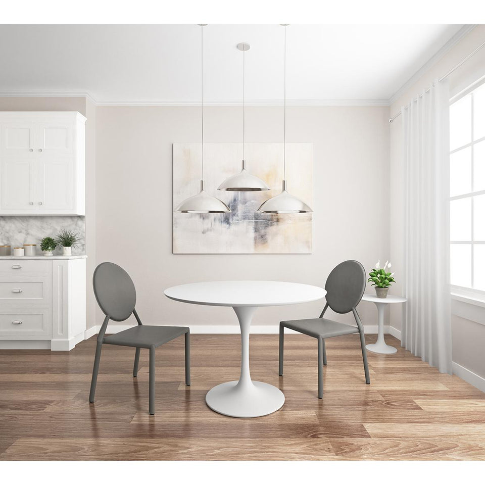 Astrid 40" Round Table