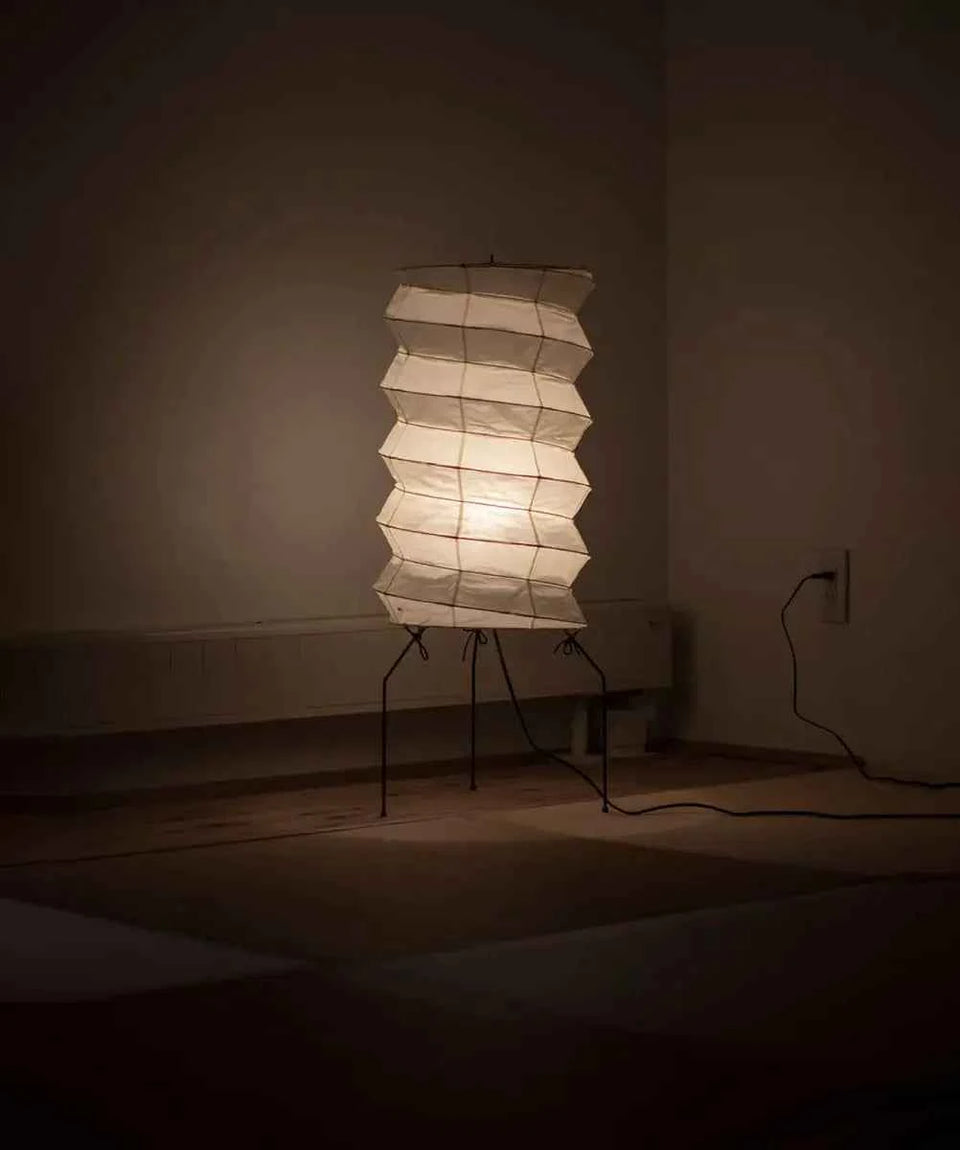 Akari UF2-31N Table Lamp