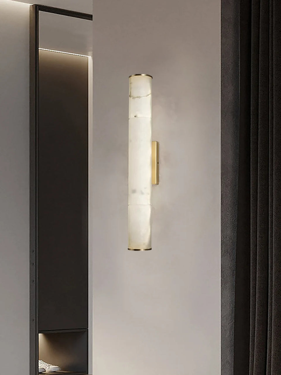 Alabaster Aquilus Wall Lamp