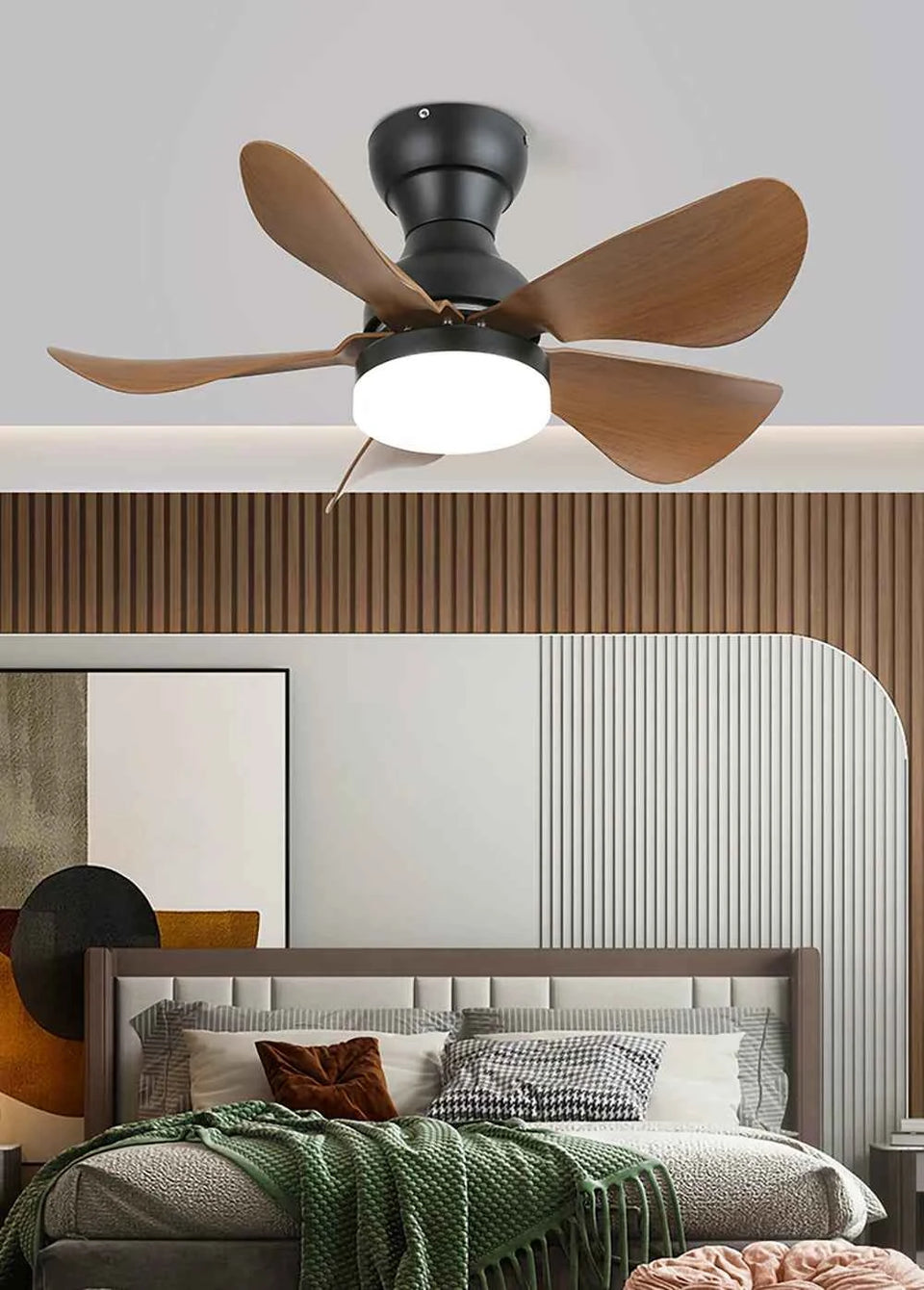 Arilia Small Blade Ceiling Fan Light