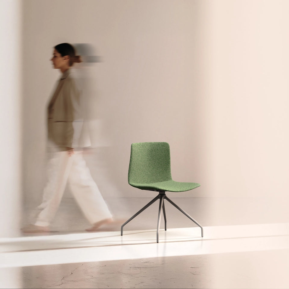 Rest Swivel Guest Chair