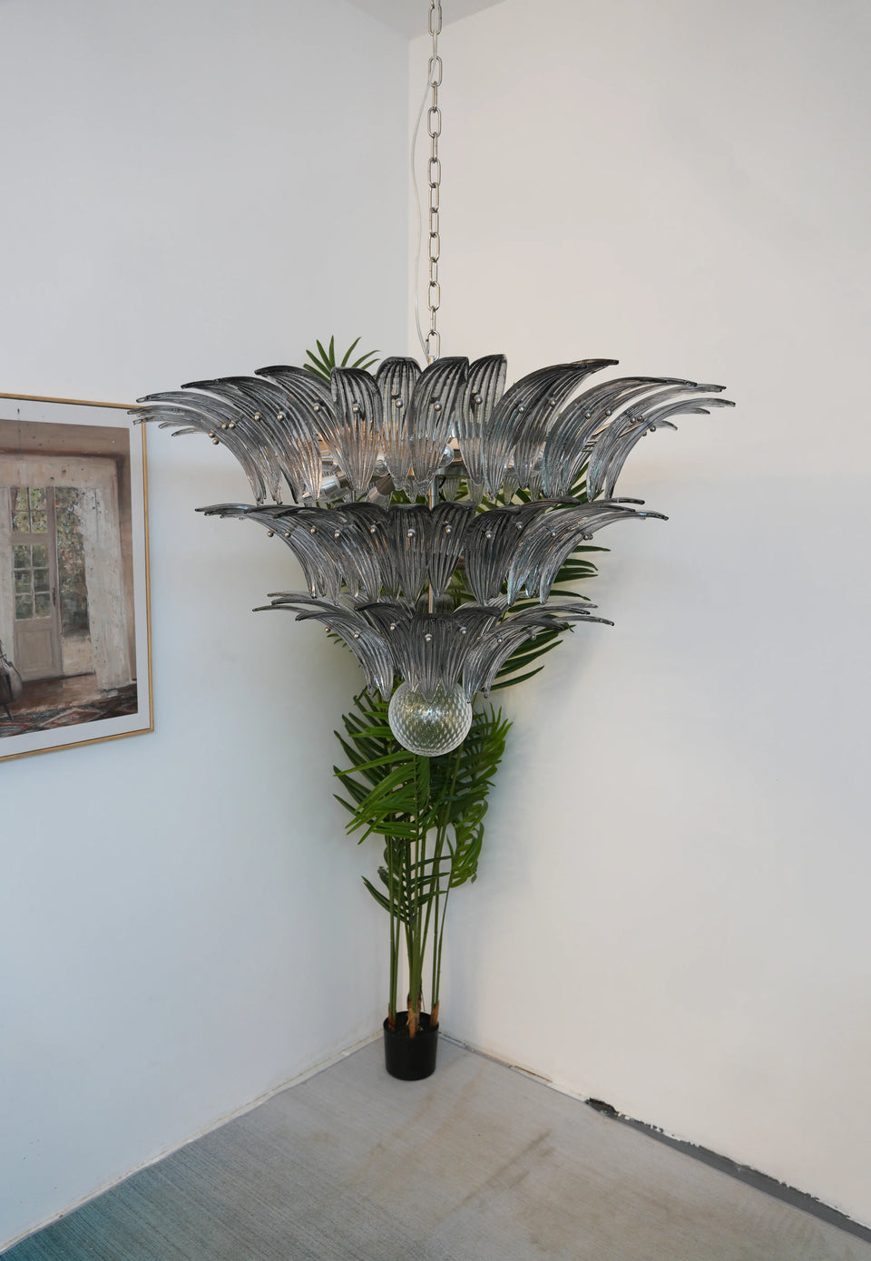 Beautifully Murano Palmette Smoked Chandelier