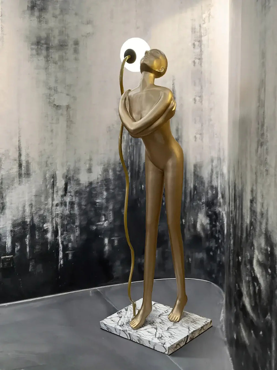 Body Art Venus Sculpture Floor Lamp