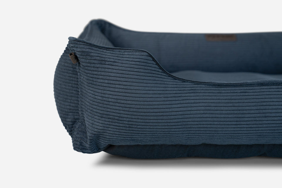Chester & Lee | Fancy Corduroy Sleeper Dog Bed Graphite
