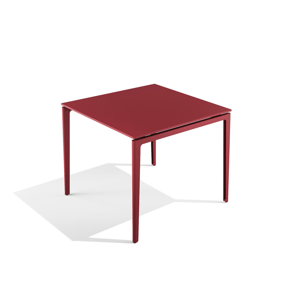 outdoor dining tables - lifestyle setting