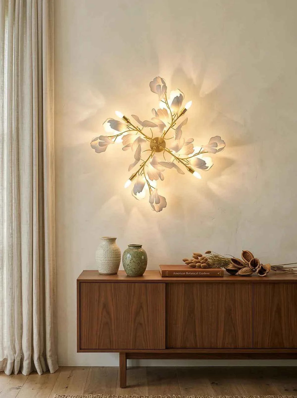 Gingko Flowers Wall Lamp