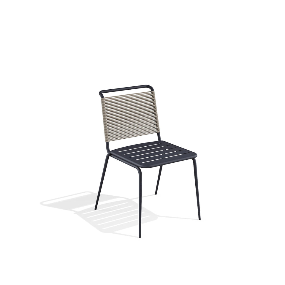 Kissi Chair
