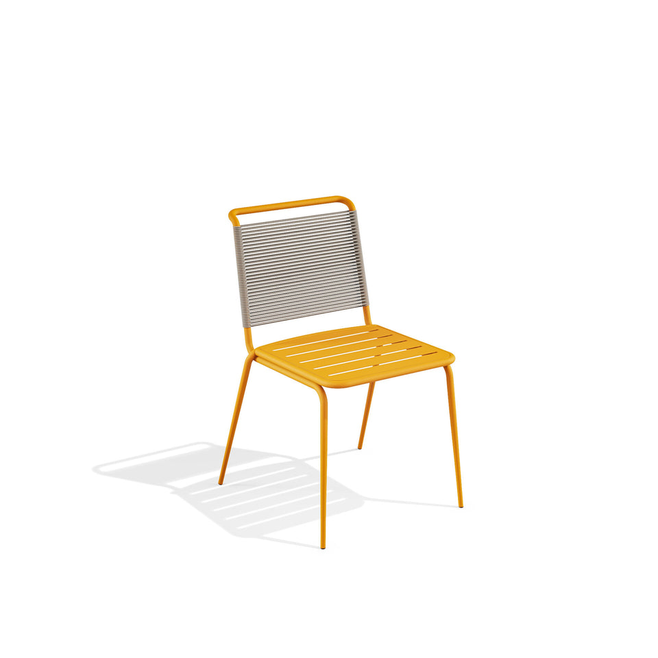 Kissi Chair