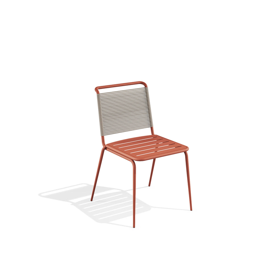 Kissi Chair