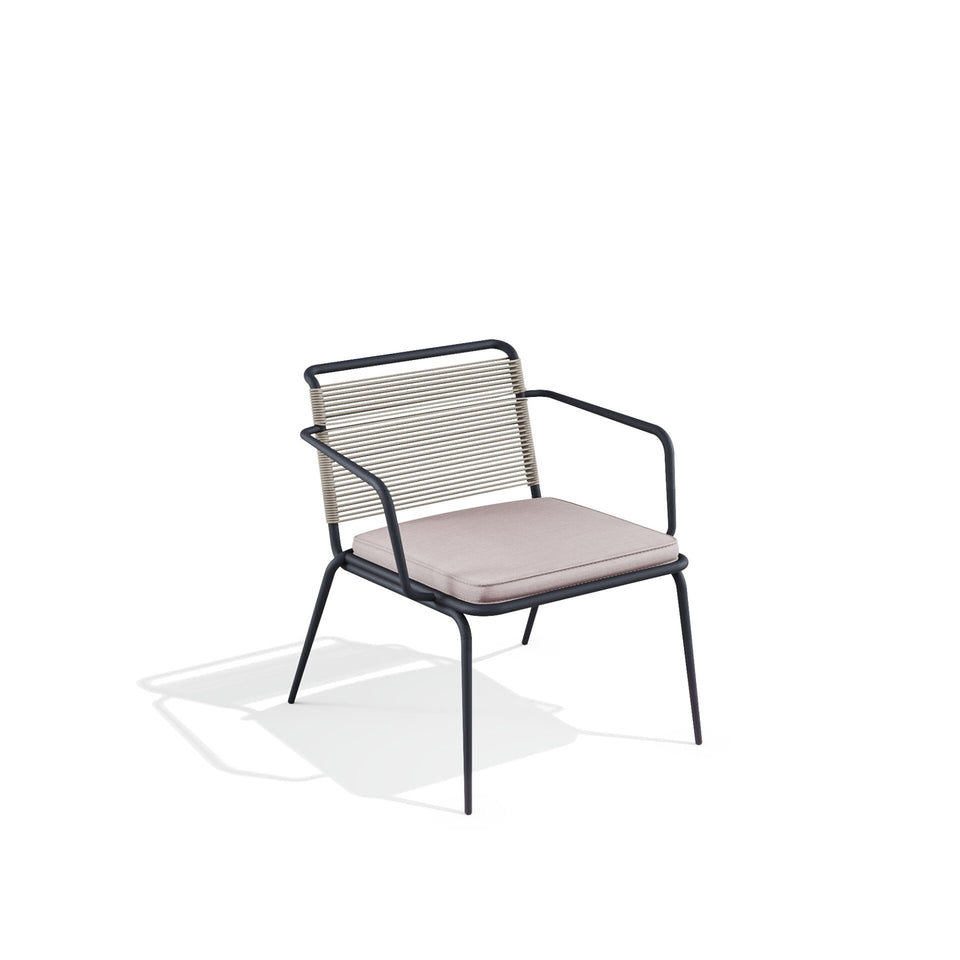 Kissi Lounge Chair