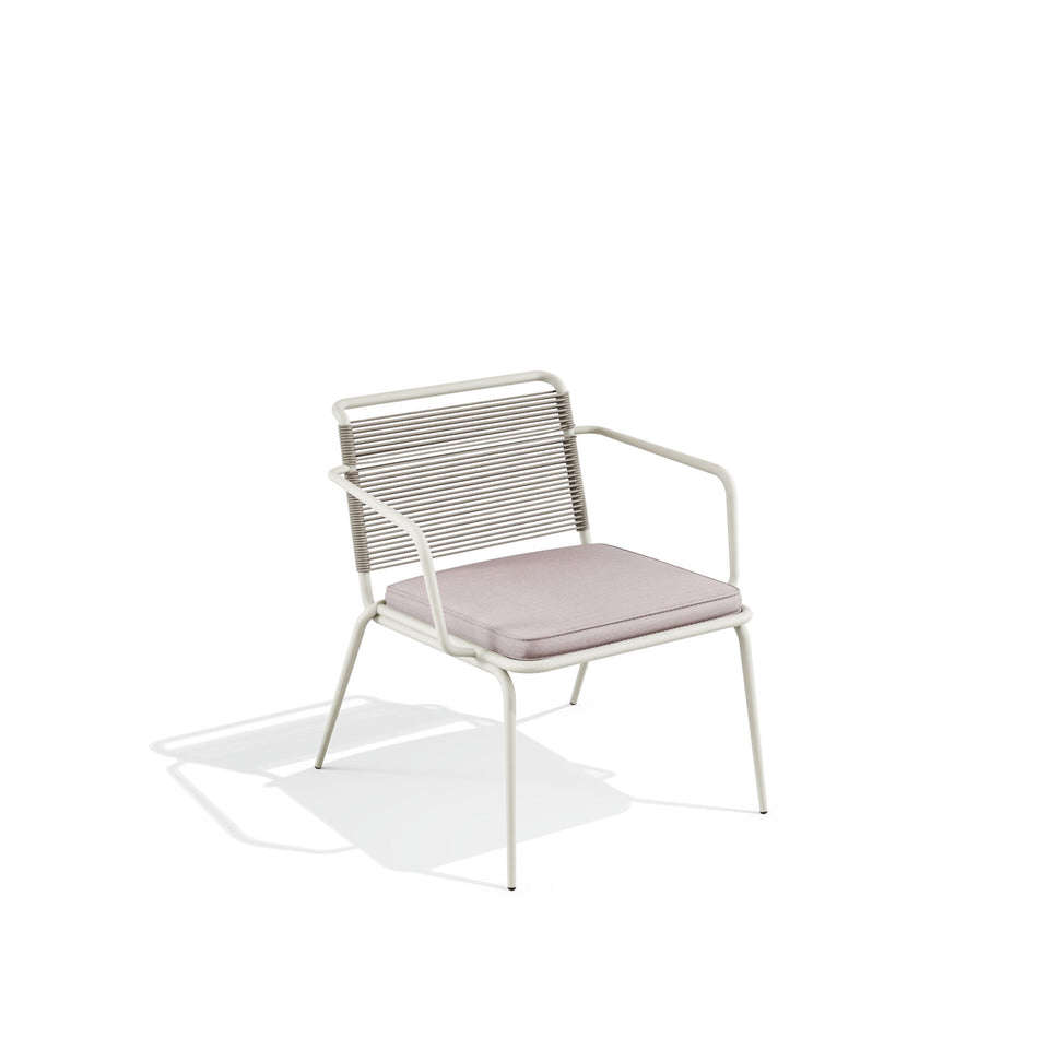 Kissi Lounge Chair
