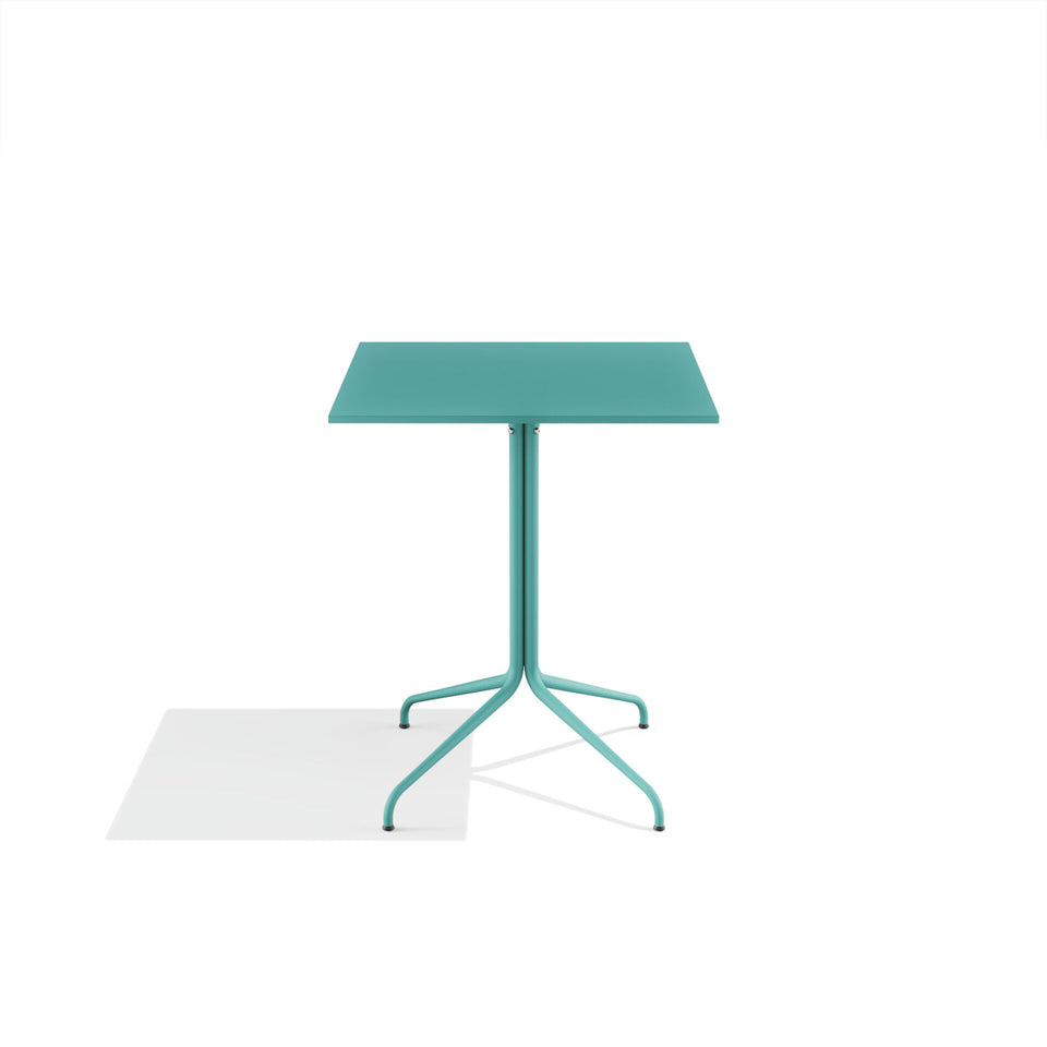 outdoor table - additional view 8
