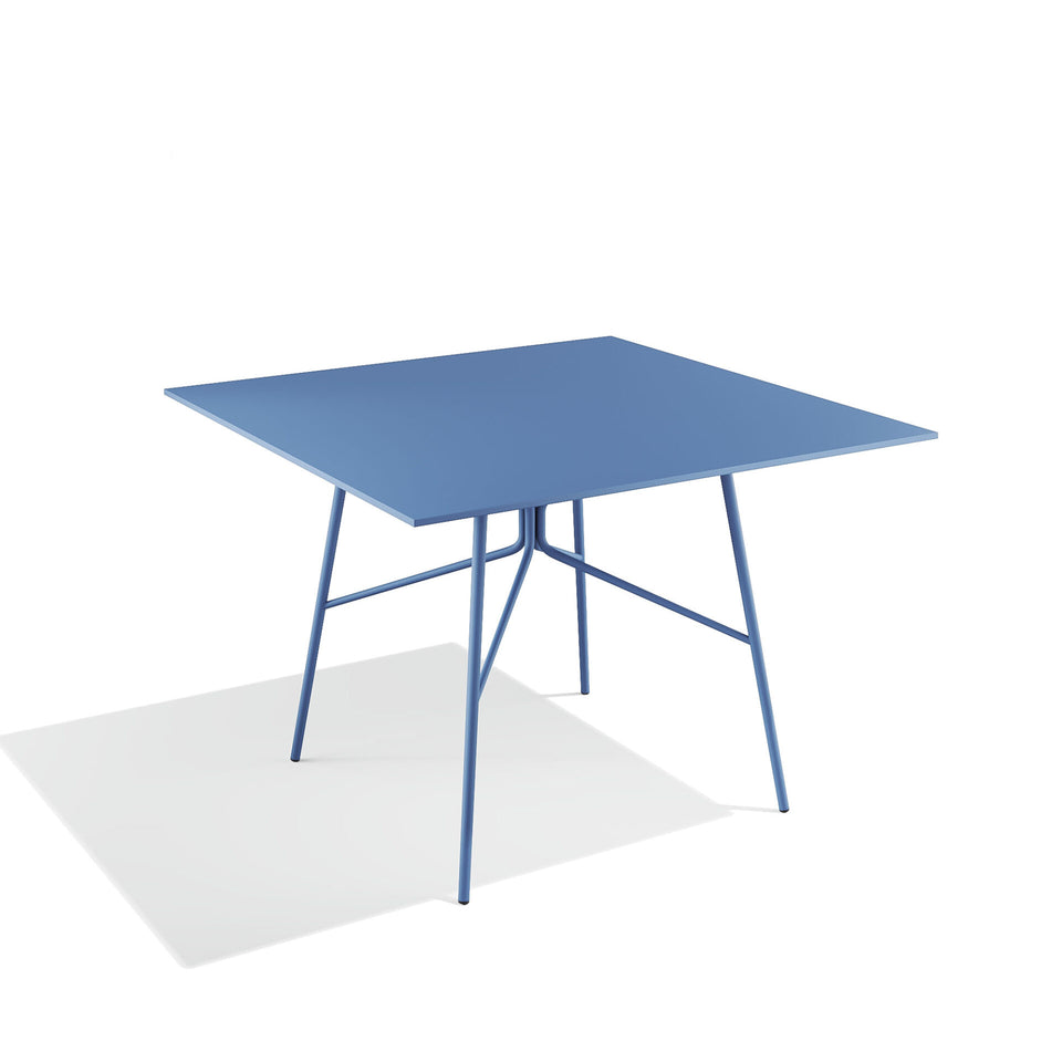 outdoor table - back view